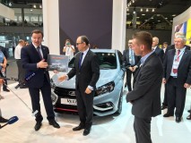 Moskau-Autoshow-2018-02