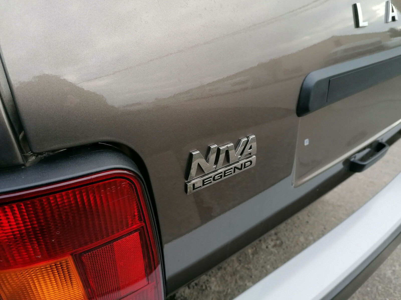 Fahrzeugabbildung Lada Niva "BRONTO I"! AET-KOLLEKTION 2024!!!