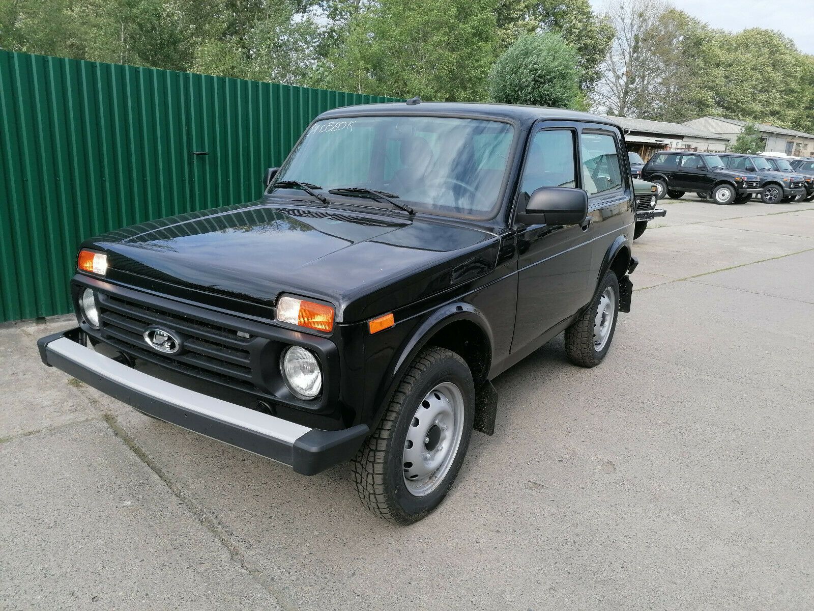 Fahrzeugabbildung Lada NIVA LEGEND "NORMA"!  2 J. GARANTIE!