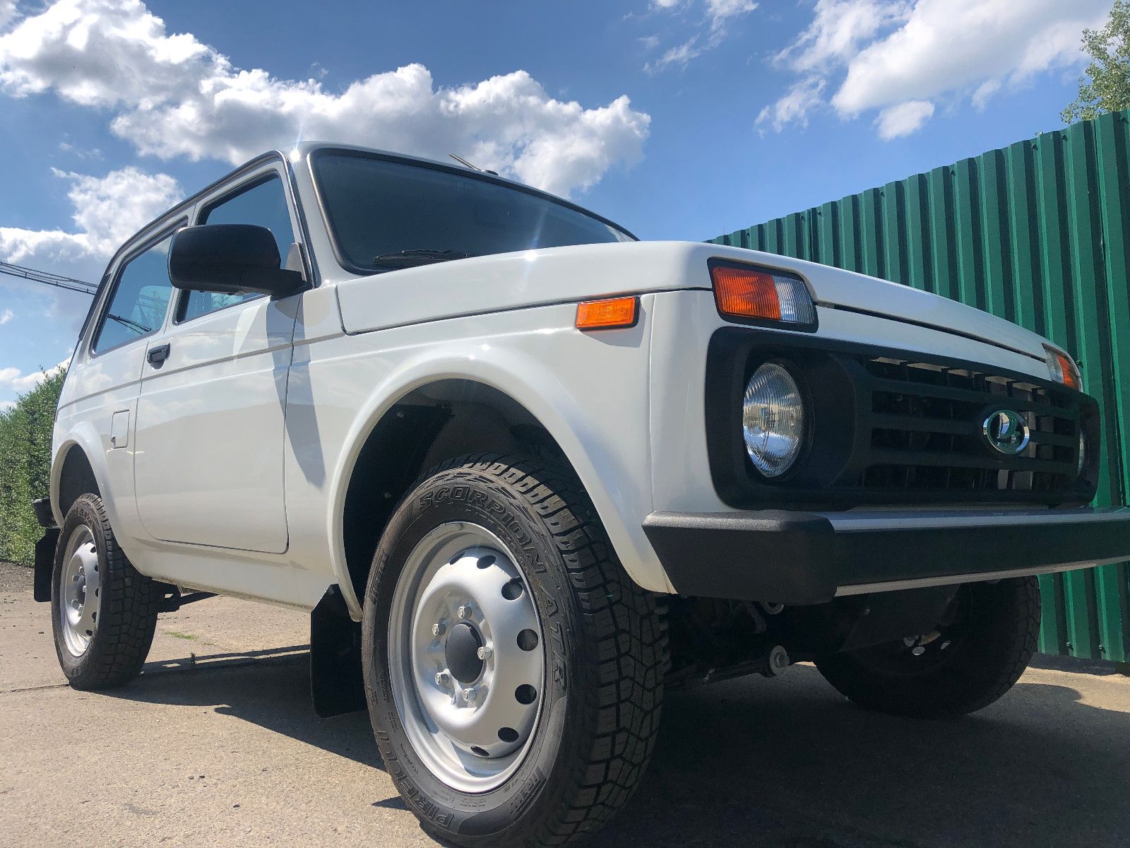 Lada NIVA LEGEND "NORMA" NEU!!! AET-Kollektion 2025!
