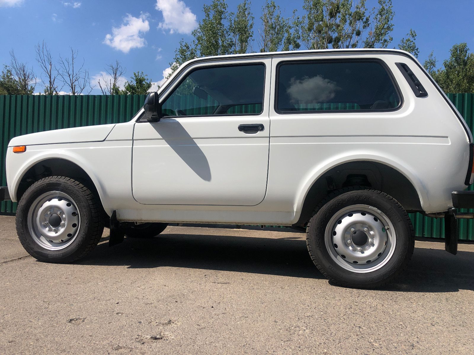 Fahrzeugabbildung Lada NIVA LEGEND "NORMA" NEU!!! AET-Kollektion 2025!