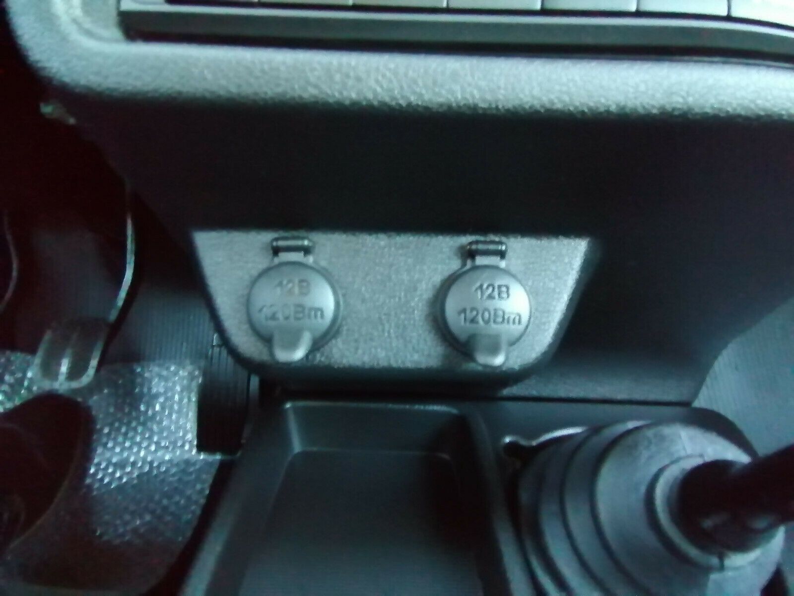 Fahrzeugabbildung Lada NIVA LEGEND! SEILW., AHK, DACHFGEPÄCKTR.! 2025!