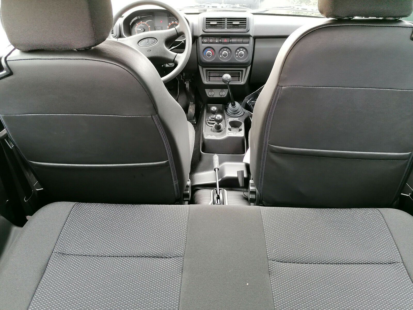Fahrzeugabbildung Lada NIVA LEGEND "NORMA"!  2 J. GARANT.! AET-Kol 2025