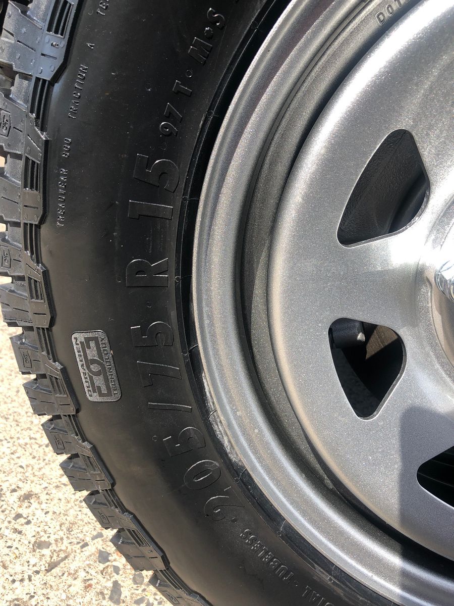 Fahrzeugabbildung Lada LADA NIVA "PREMIUM PLUS" Sonderausst.  AET-2025!