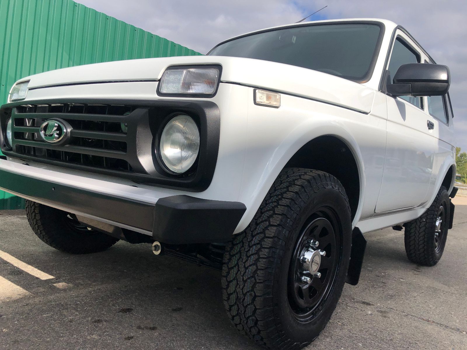 Fahrzeugabbildung Lada NIVA "NORMA" SONDER-DOTZ-Räder! AET-2025