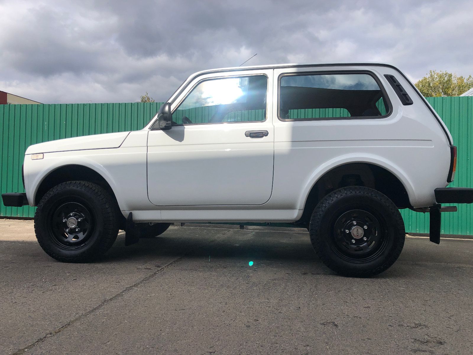 Fahrzeugabbildung Lada NIVA "NORMA" SONDER-DOTZ-Räder! AET-2025