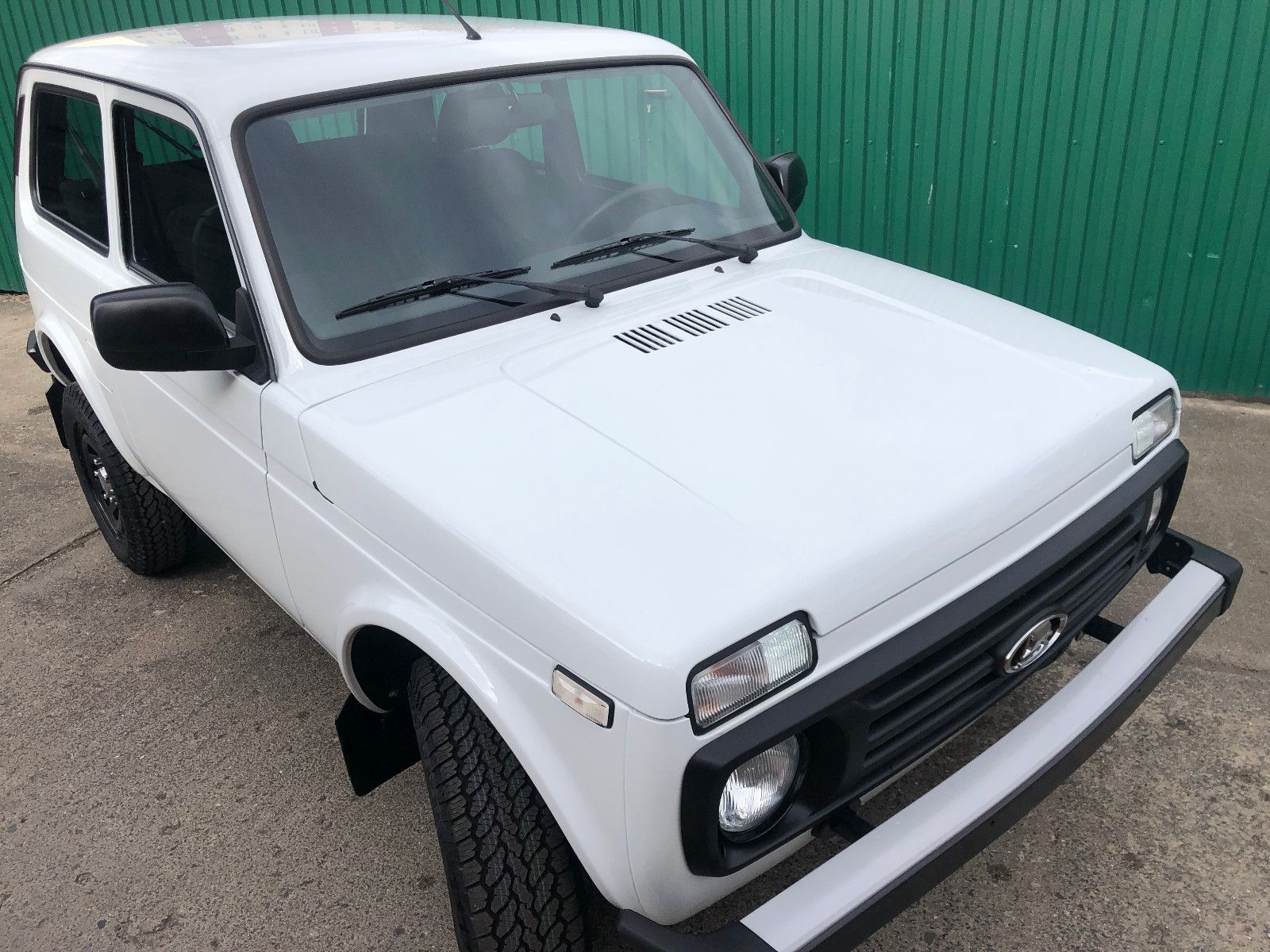 Fahrzeugabbildung Lada NIVA "NORMA" SONDER-DOTZ-Räder! AET-2025