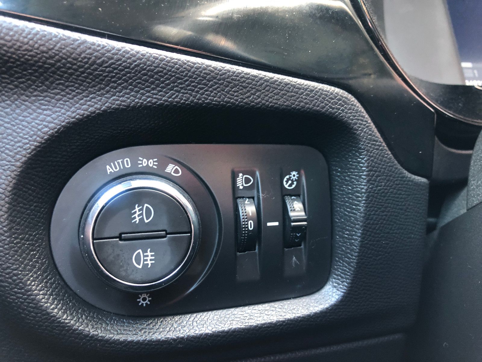 Fahrzeugabbildung Opel CORSA SEHR GEPFL.! KLIMA.! SITZHEIZ! KAMERA...