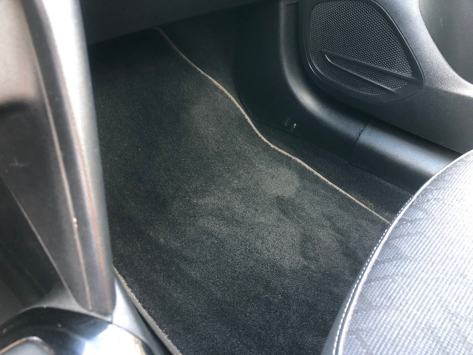 Fahrzeugabbildung Opel CORSA SEHR GEPFL.! KLIMA.! SITZHEIZ! KAMERA...