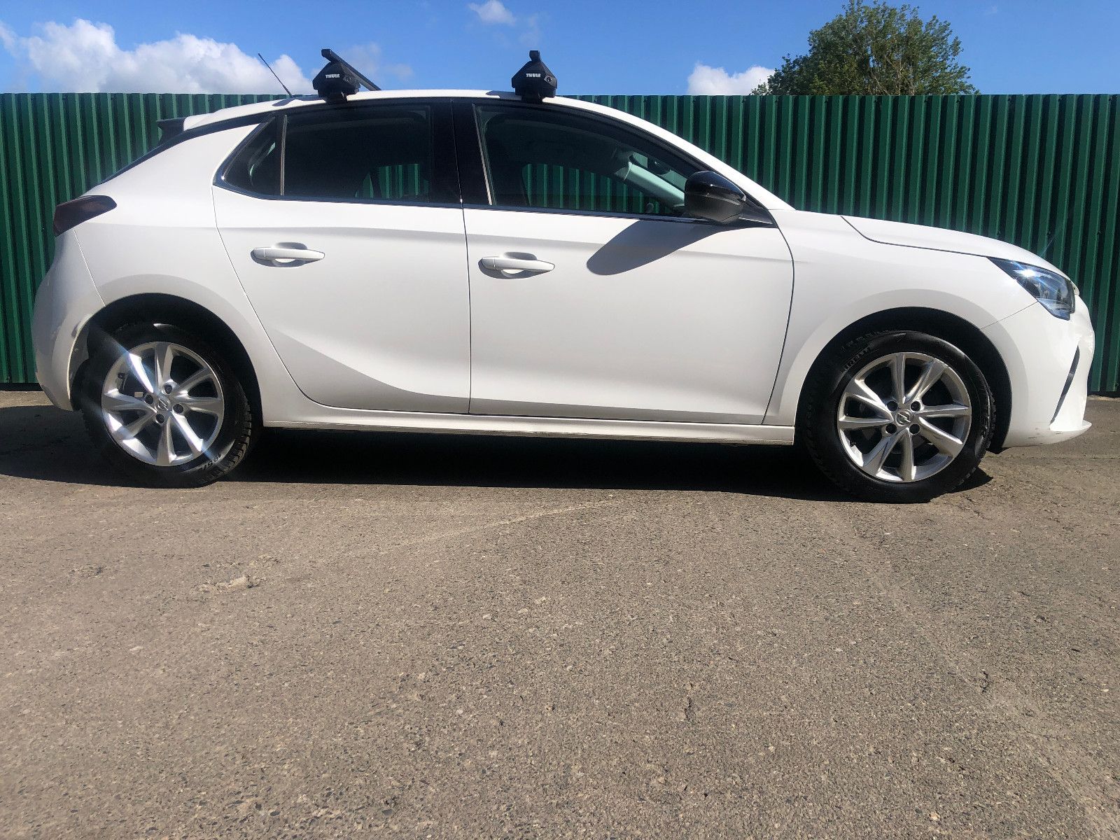 Fahrzeugabbildung Opel CORSA SEHR GEPFL.! KLIMA.! SITZHEIZ! KAMERA...