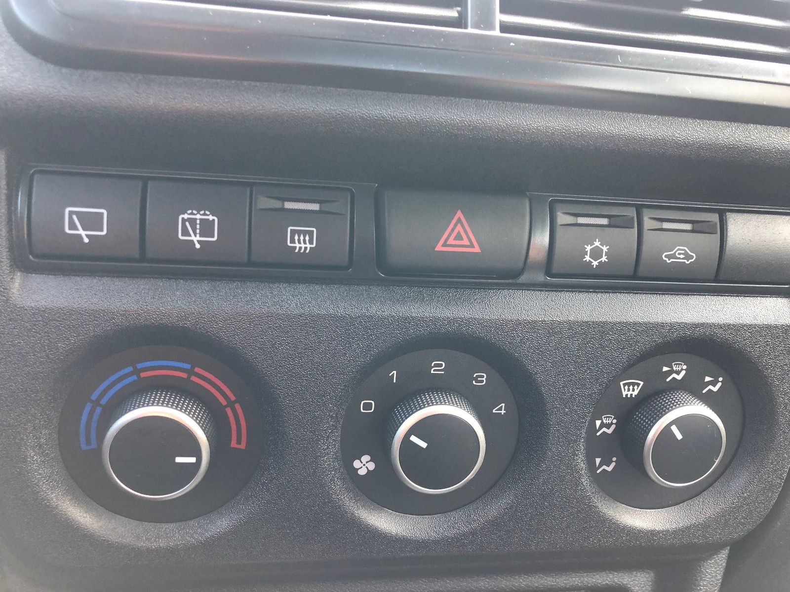 Fahrzeugabbildung Lada Niva "PREMIUM PLUS" KLIMA/ AET- Kollektion 2025!