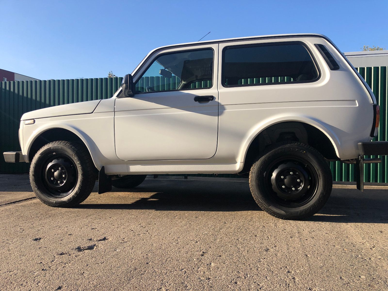 Fahrzeugabbildung Lada NIVA LEGEND "NORMA" NEU!!! AET-Kollektion 2025!