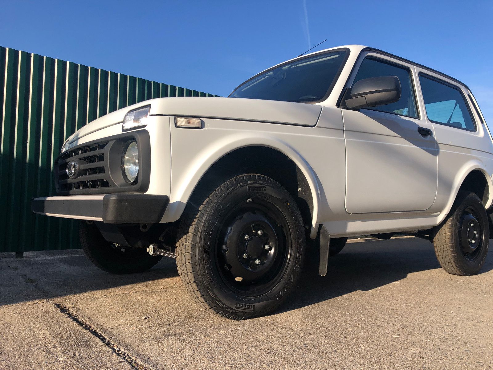 Fahrzeugabbildung Lada NIVA LEGEND "NORMA" NEU!!! AET-Kollektion 2025!