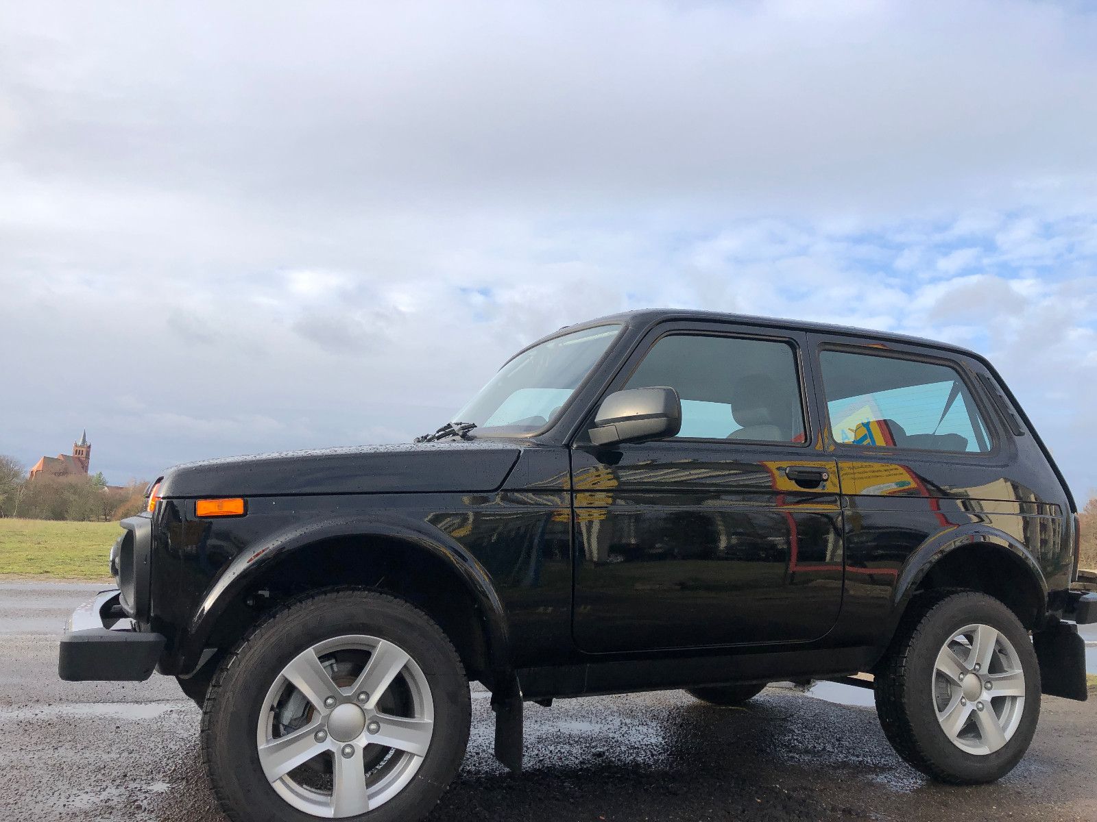 Lada Niva "PREMIUM PLUS" KLIMA! Sitzheiz.! el. Spieg!