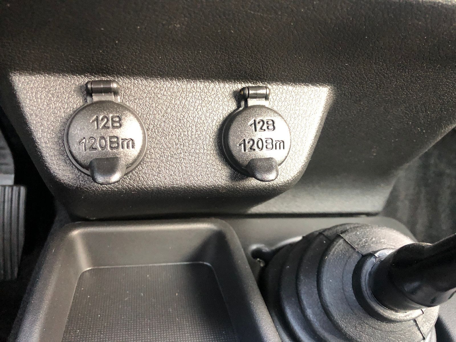 Fahrzeugabbildung Lada Niva "PREMIUM PLUS" KLIMA/ AET- Kollektion 2025!