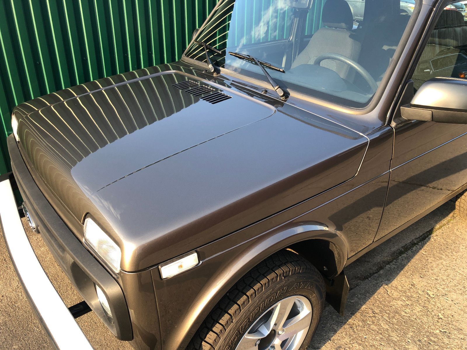 Fahrzeugabbildung Lada Niva "PREMIUM PLUS" KLIMA/ AET- Kollektion 2025!