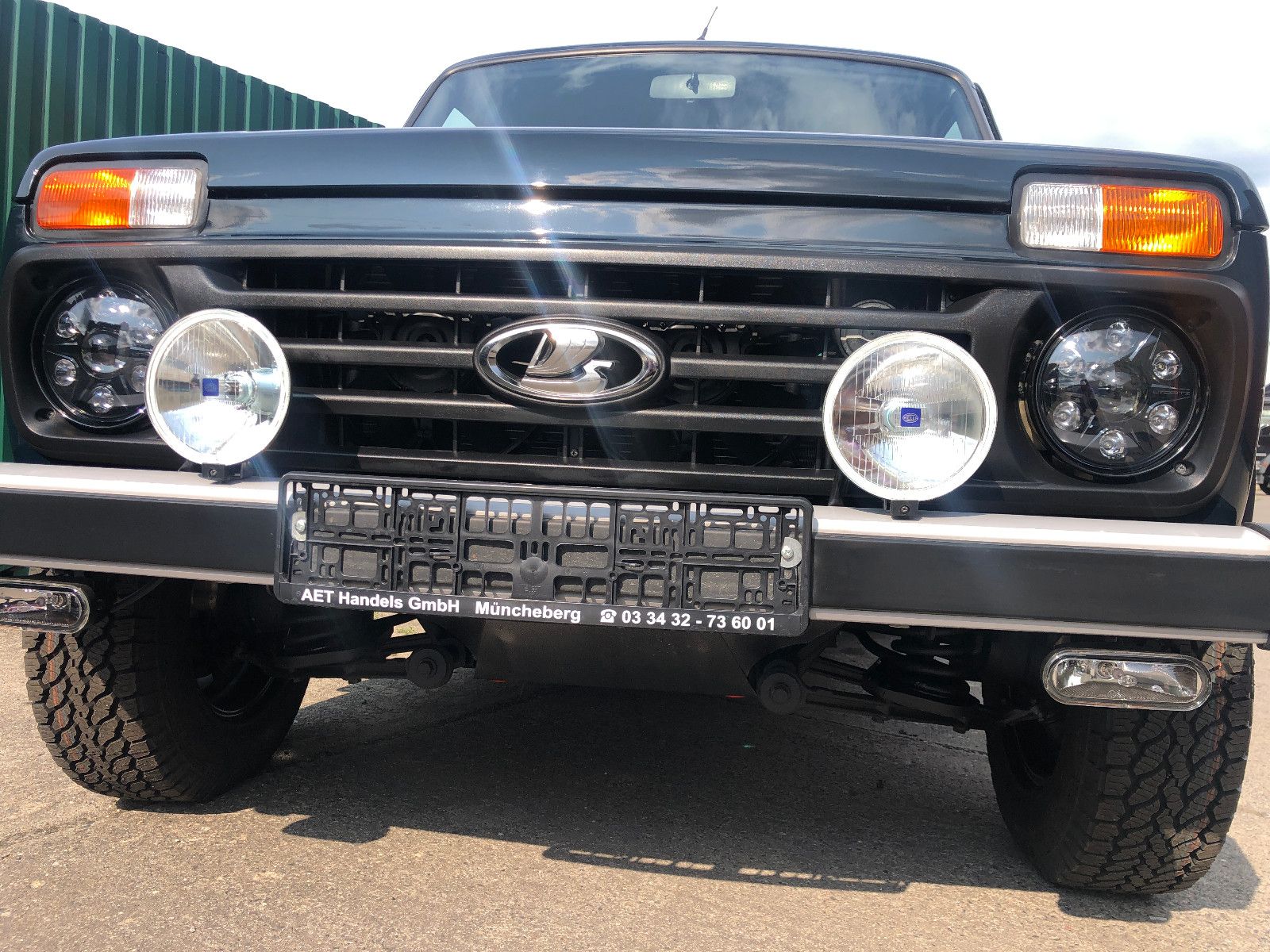 Fahrzeugabbildung Lada Niva LEGEND "PREMIUM PLUS"! VIP-AUSSTATTUNG!