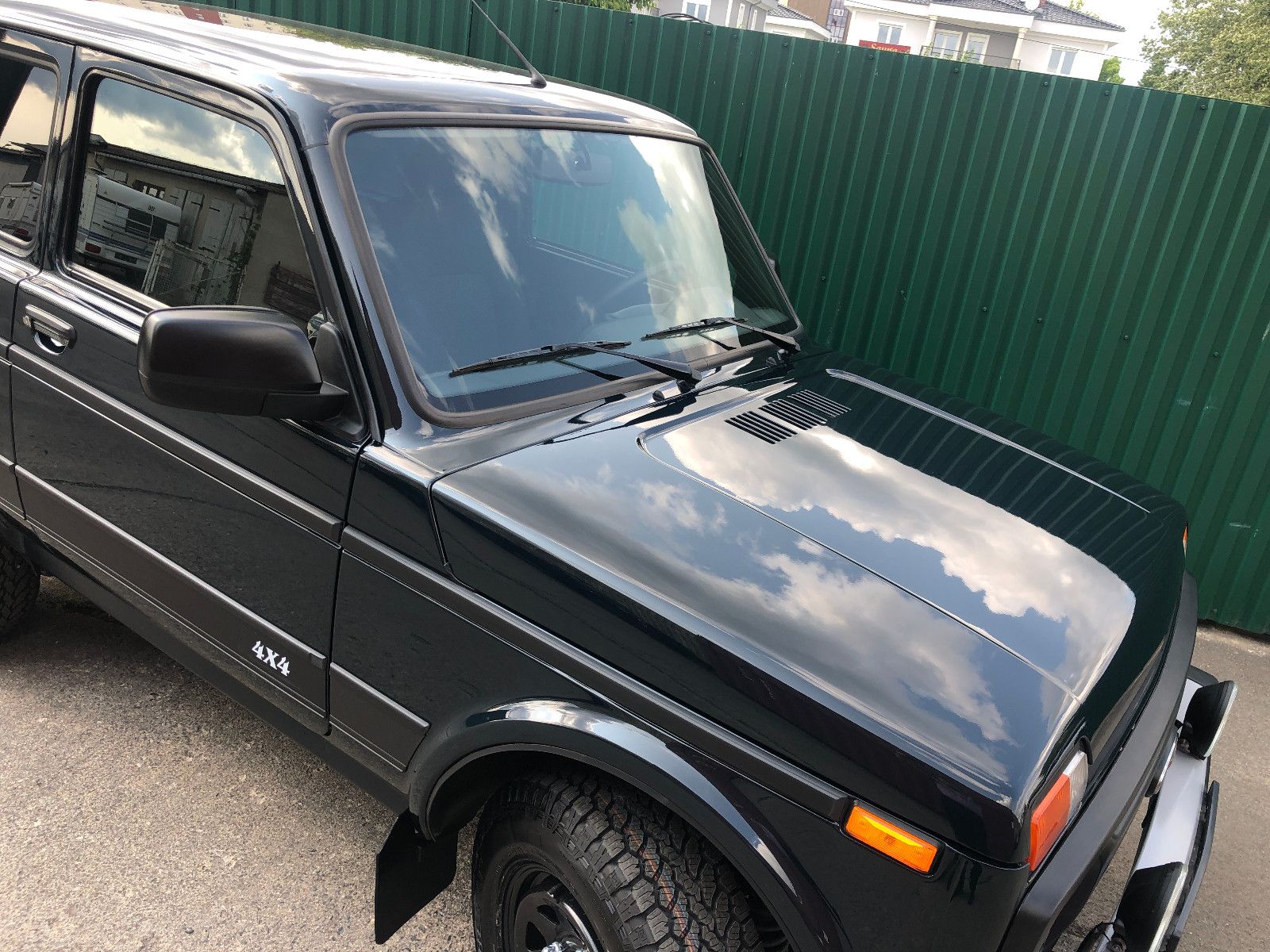 Fahrzeugabbildung Lada Niva LEGEND "PREMIUM PLUS"! VIP-AUSSTATTUNG!